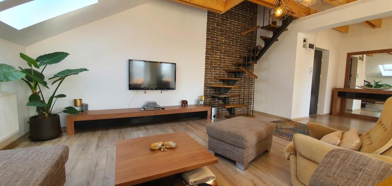 Hoobee Home & Rooftop Terrace Targu Mures Exterior foto